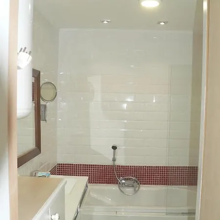 Centre: Cozy Near St Lambert Station Apartment Liege