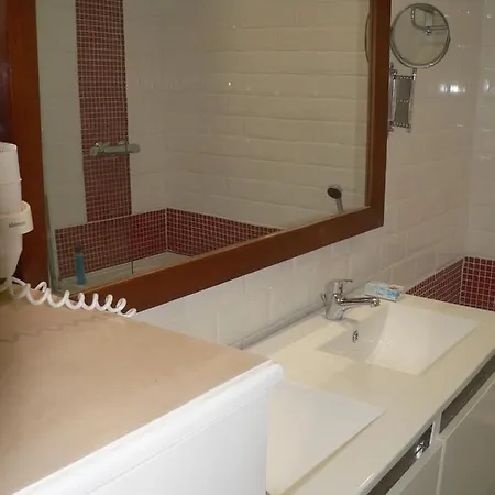 Apartment Centre 6 Rue Montagne Sainte Walburge, 4000 Liege, Pour 2 Pers A 3 Minutes De La Gare St Lambert Lüttich