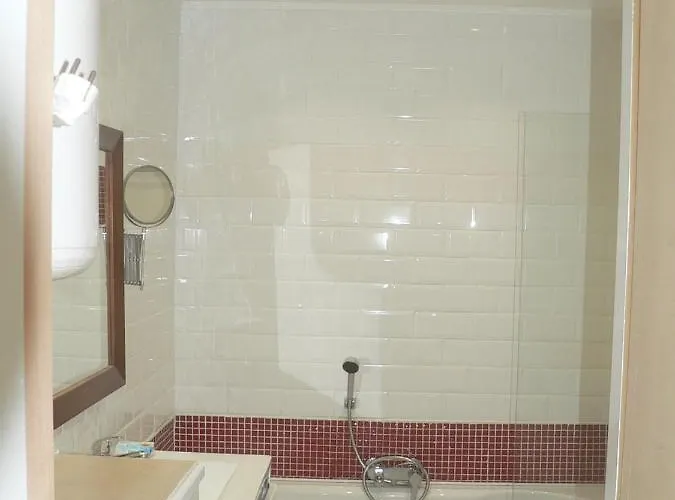 Centre 6 Rue Montagne Sainte Walburge, 4000 Liege, Pour 2 Pers A 3 Minutes De La Gare St Lambert Daire Liège