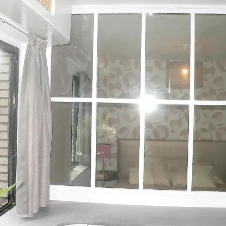 Centre: Cozy Near St Lambert Station Apartment *
