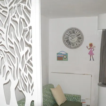 Centre: Cozy Near St Lambert Station Apartment *