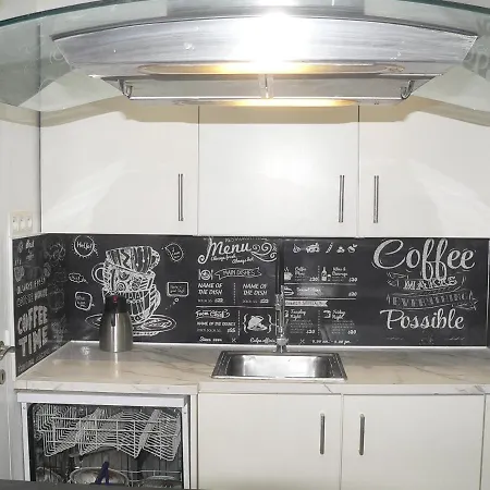 Apartment Centre: Cozy Near St Lambert Station *