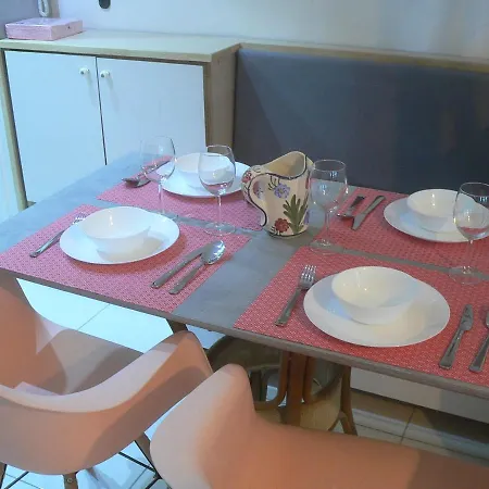 Centre: Cozy Near St Lambert Station * Liege