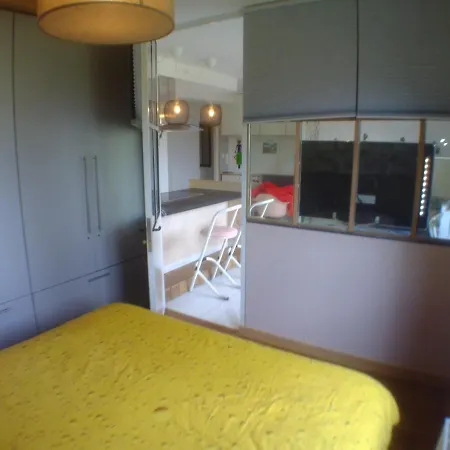 Apartment Centre: Cozy Near St Lambert Station *