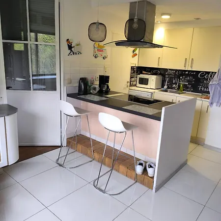 Centre: Cozy Near St Lambert Station Apartment *